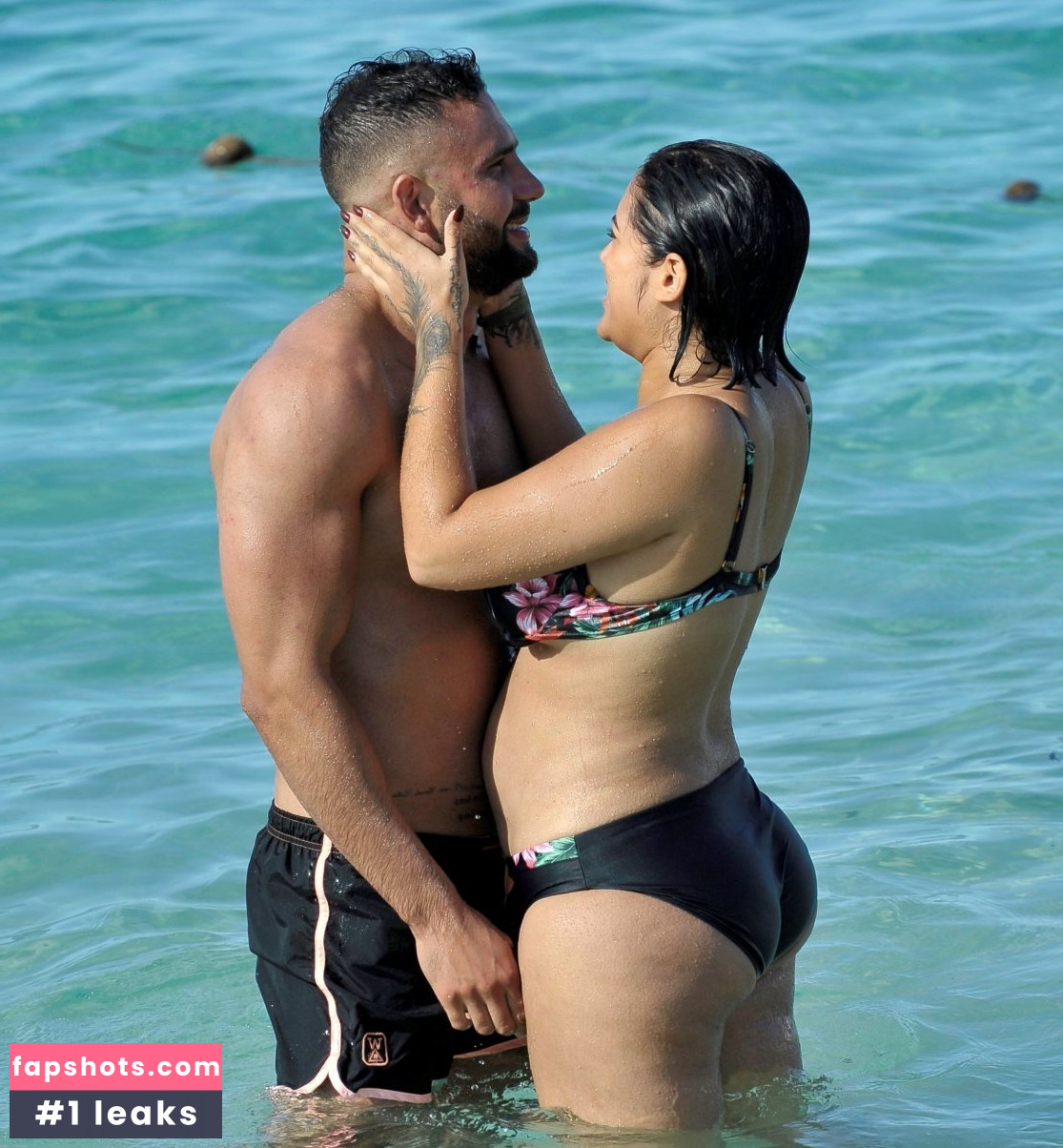 Malin Andersson gallery photo #257