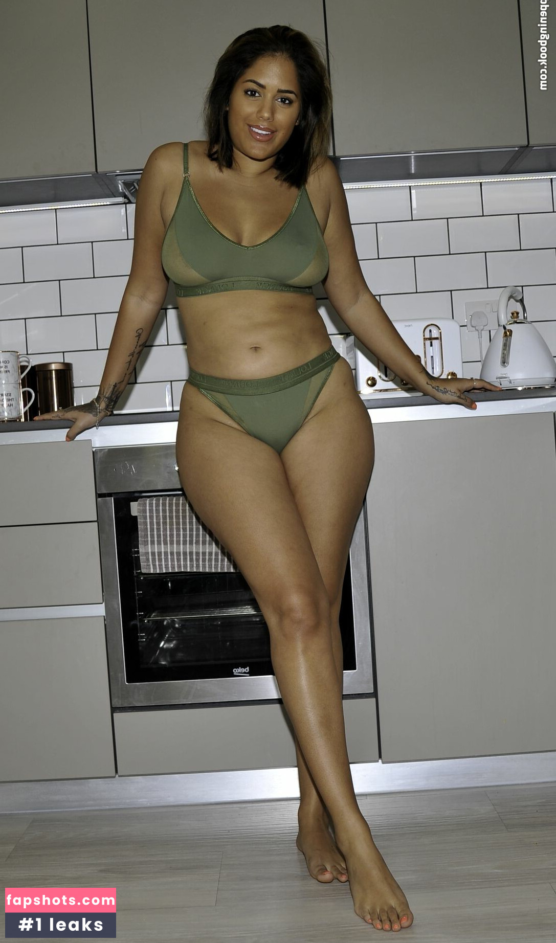 Malin Andersson gallery photo #28