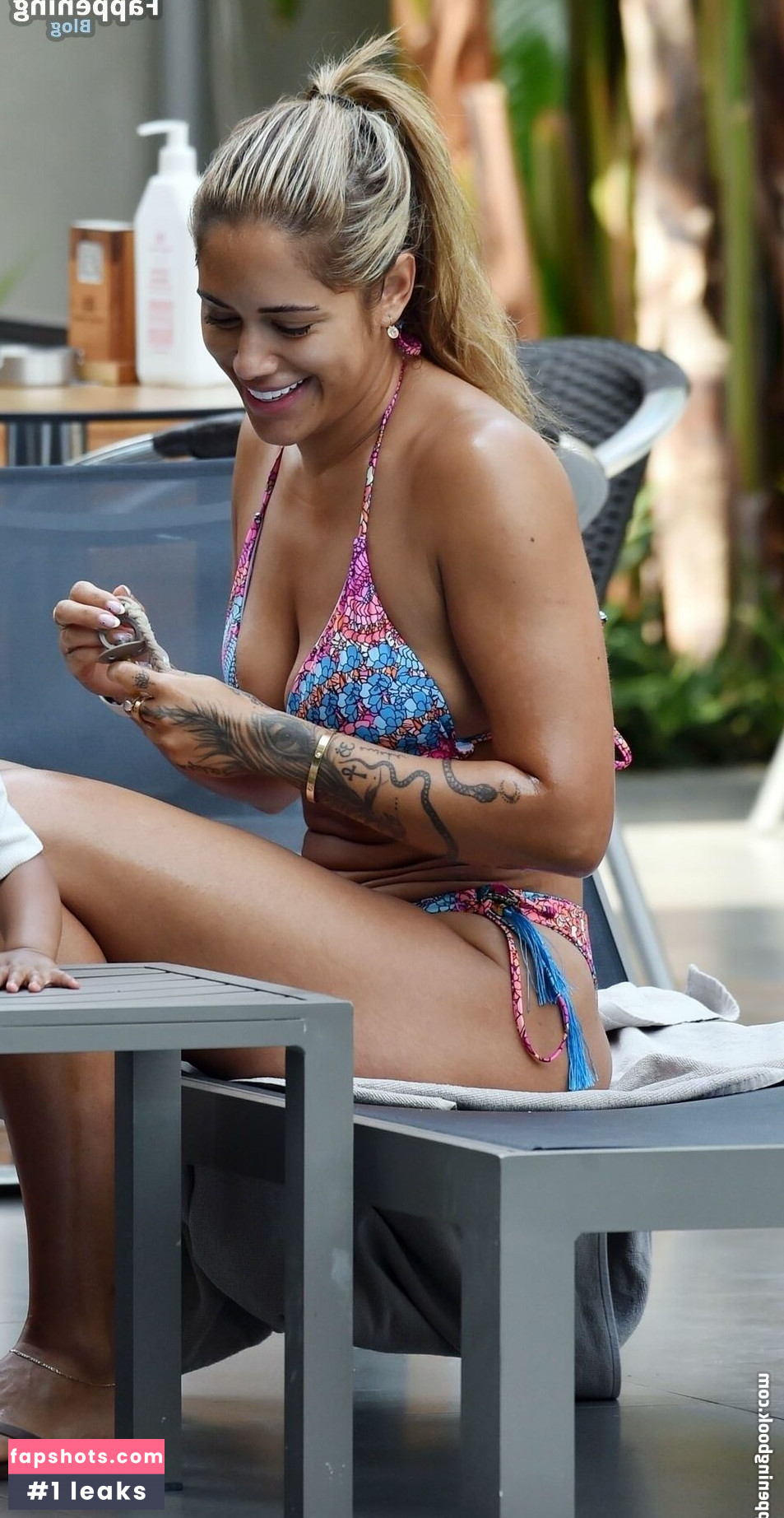 Malin Andersson gallery photo #44