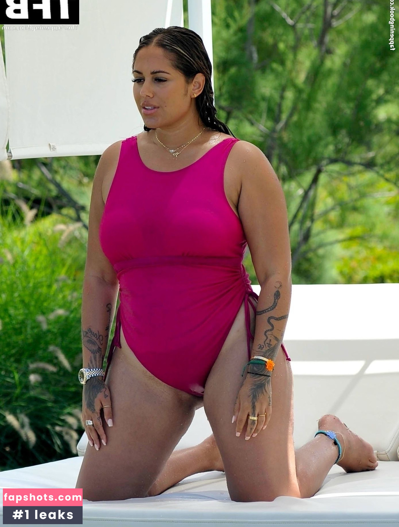 Malin Andersson gallery photo #66