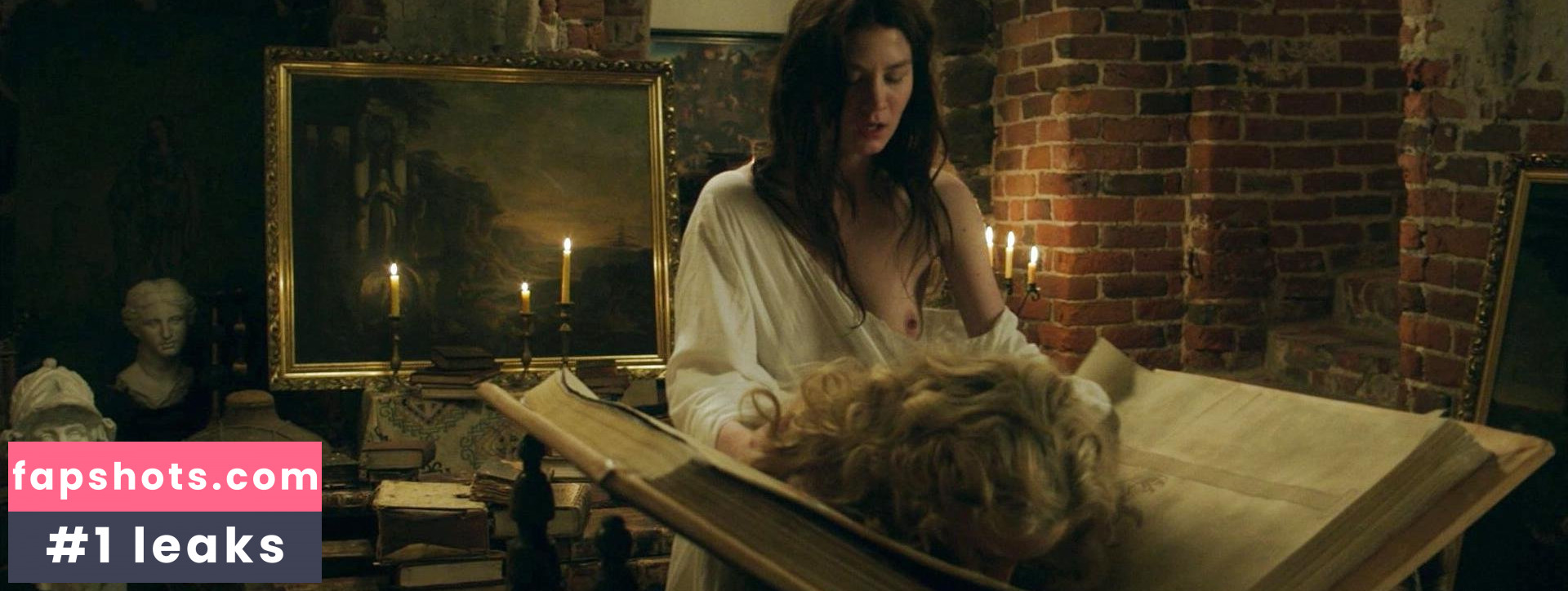 Malin Buska gallery photo #9