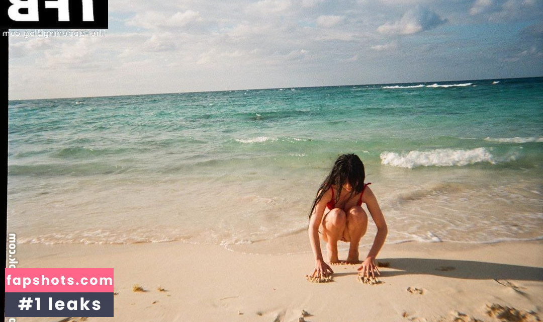 Malina Weissman gallery photo #87