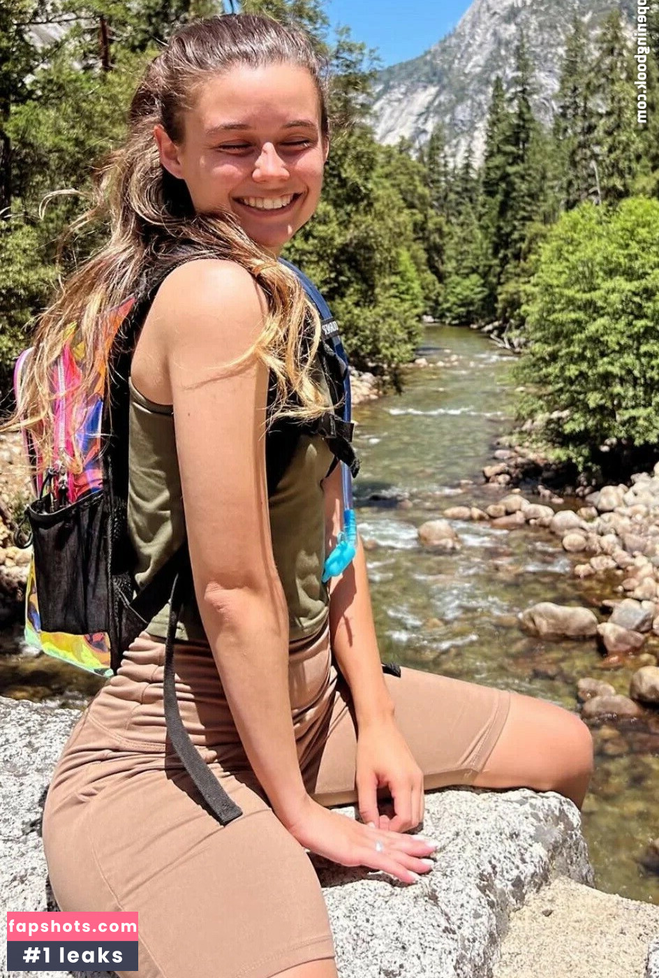 Mally_Mouse gallery photo #22