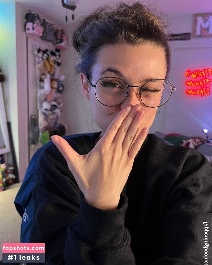 Mally_Mouse gallery photo #26