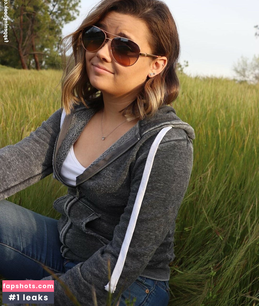 Mally_Mouse gallery photo #97