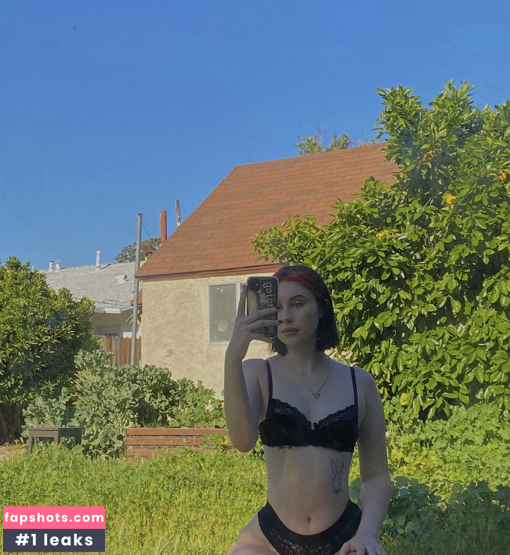 Malory Malibu gallery photo #38