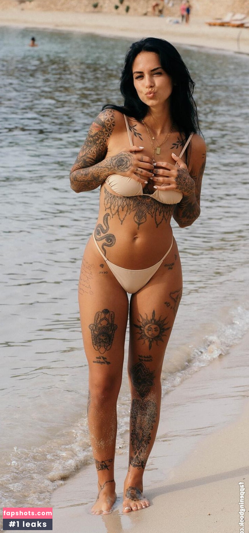 malvareezz gallery photo #16