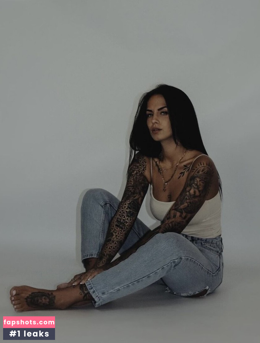 malvareezz gallery photo #7