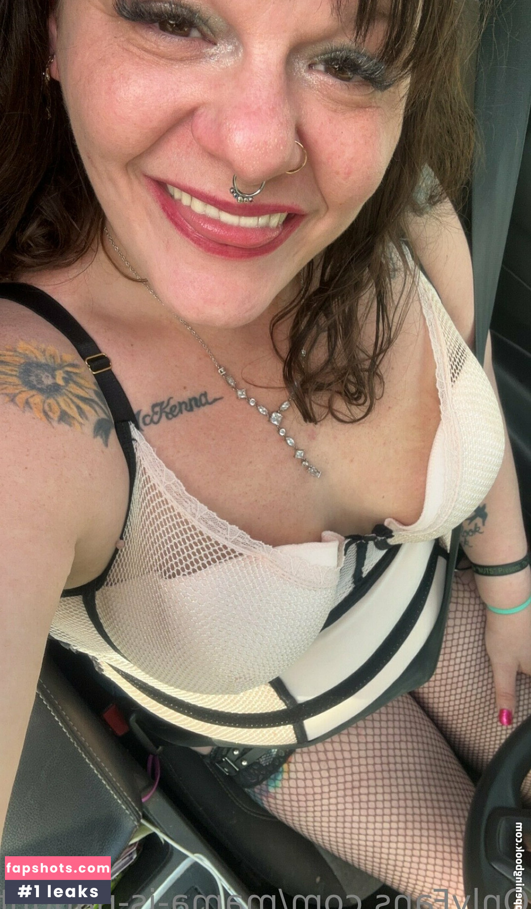 mama-is-naughtyfree Nahé úniky fotek pouze od fanoušků #21 - Fapshots