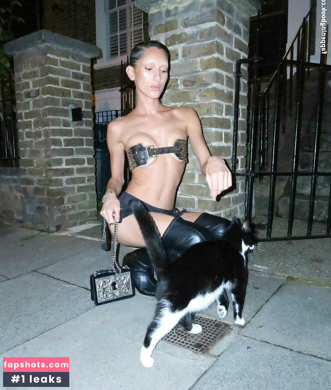 Manahou Mackay gallery photo #29