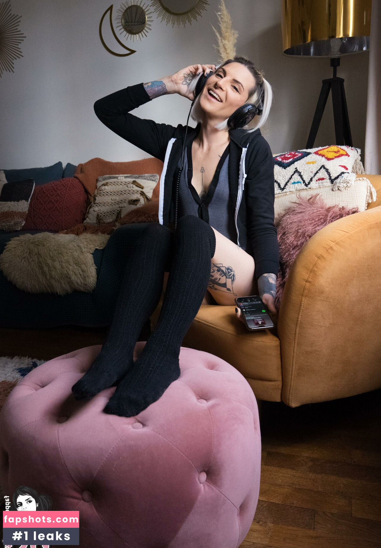 mandeelou gallery photo #19