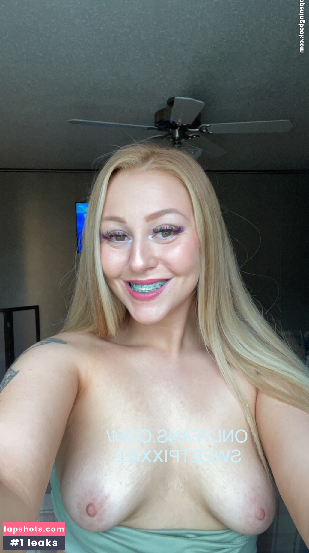 Mandi Koxx gallery photo #7