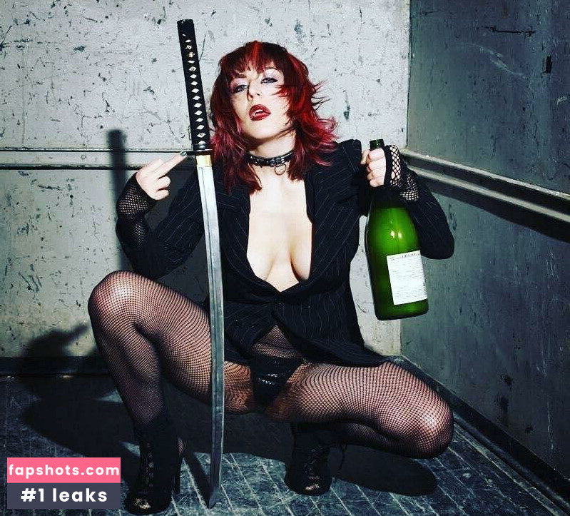 Mandy Cat Kitana gallery photo #2