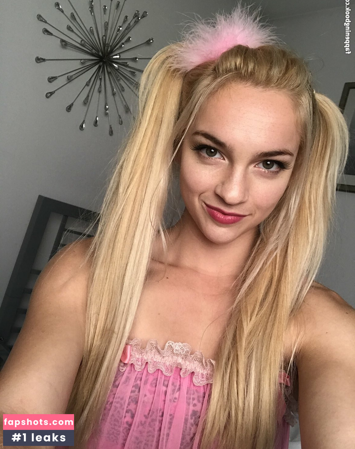 Mandy Marx gallery photo #43