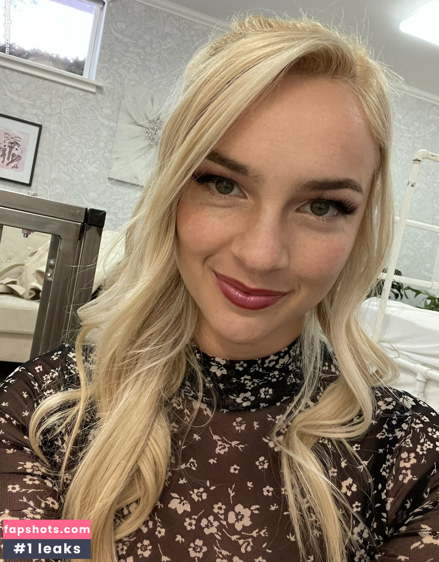 Mandy Marx gallery photo #46