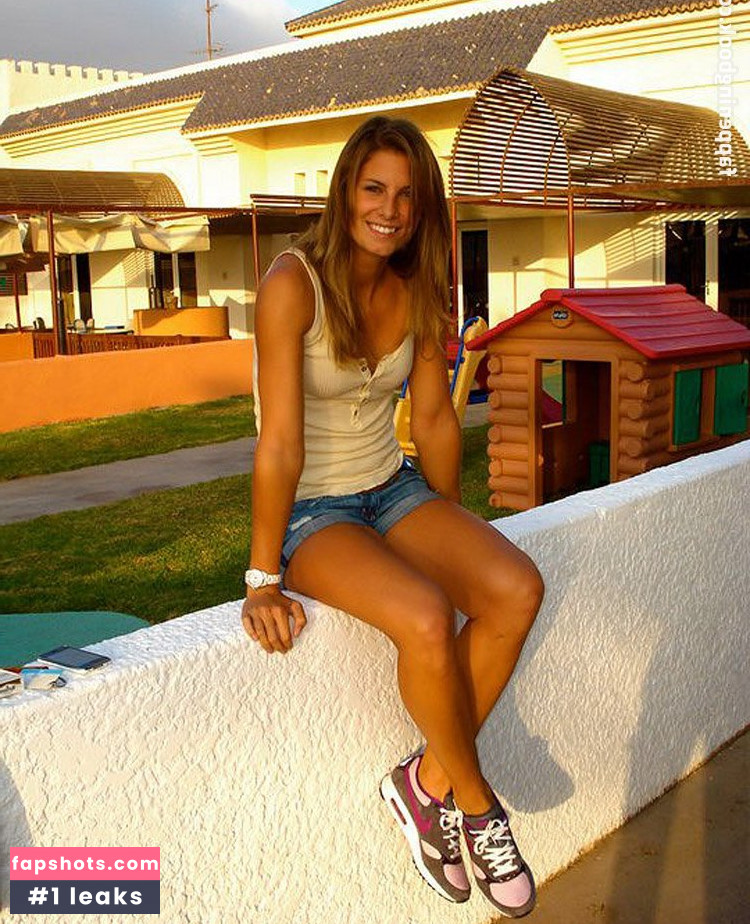 Mandy Minella gallery photo #4