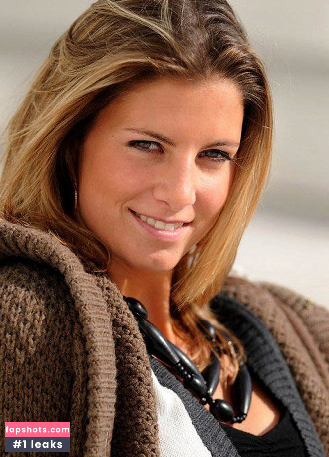 Mandy Minella nude babe gallery