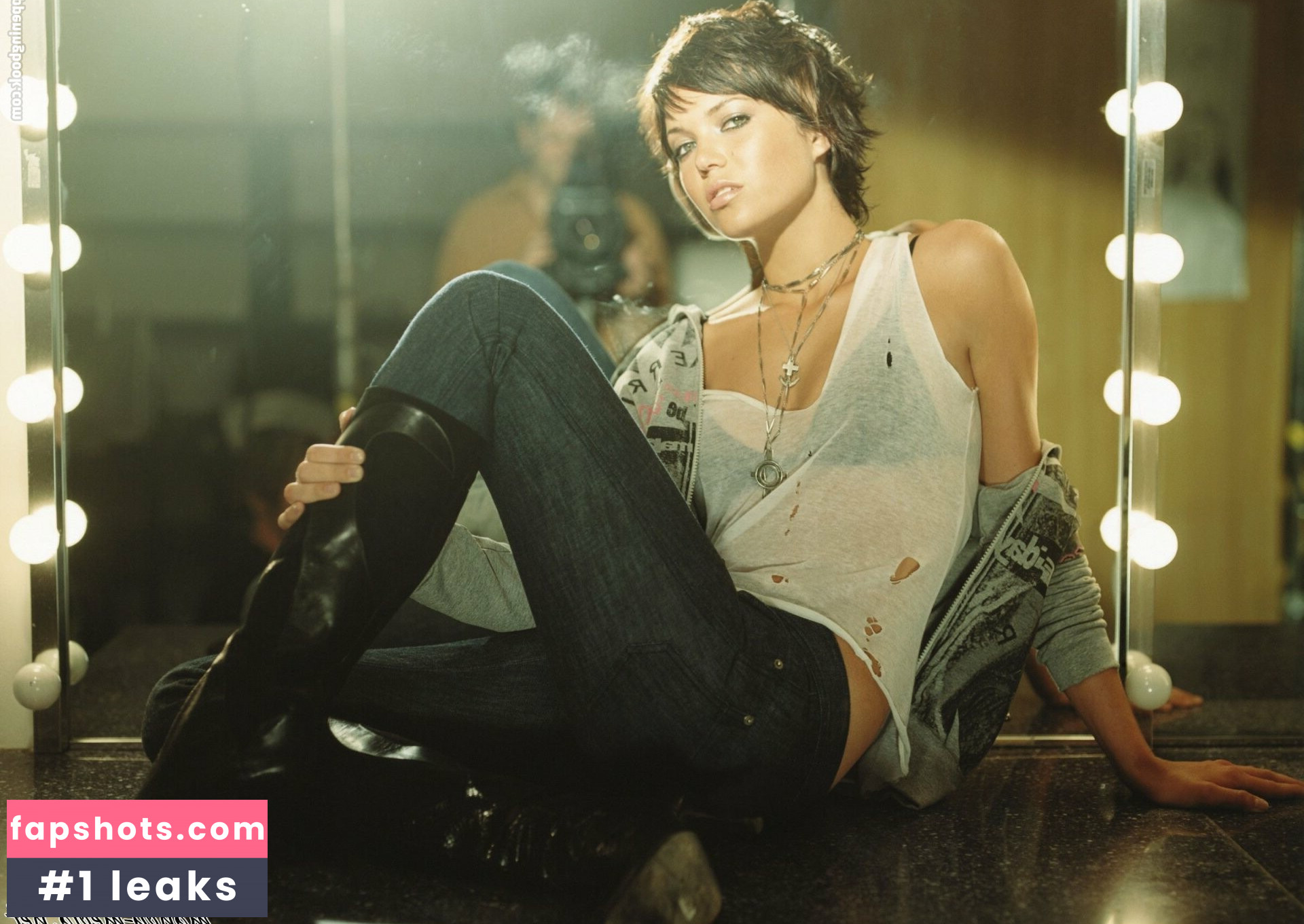 Mandy Moore Nude Leaks OnlyFans Photos #13 - LeakJerk