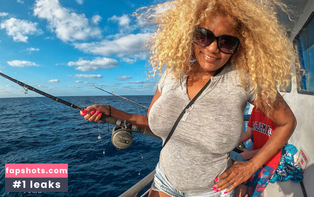 Mango Maddy gallery photo #10