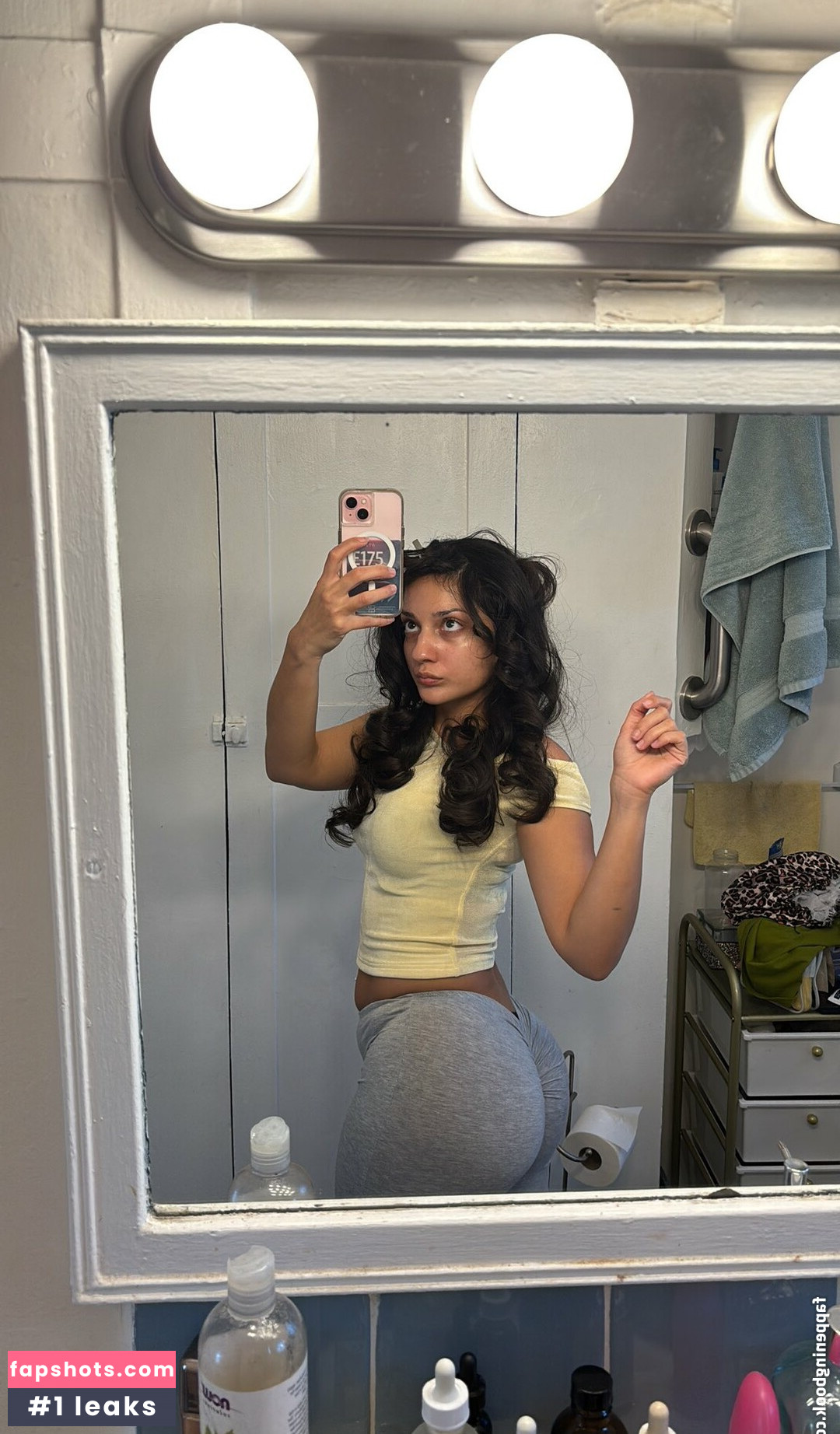 Mangowoman gallery photo #7