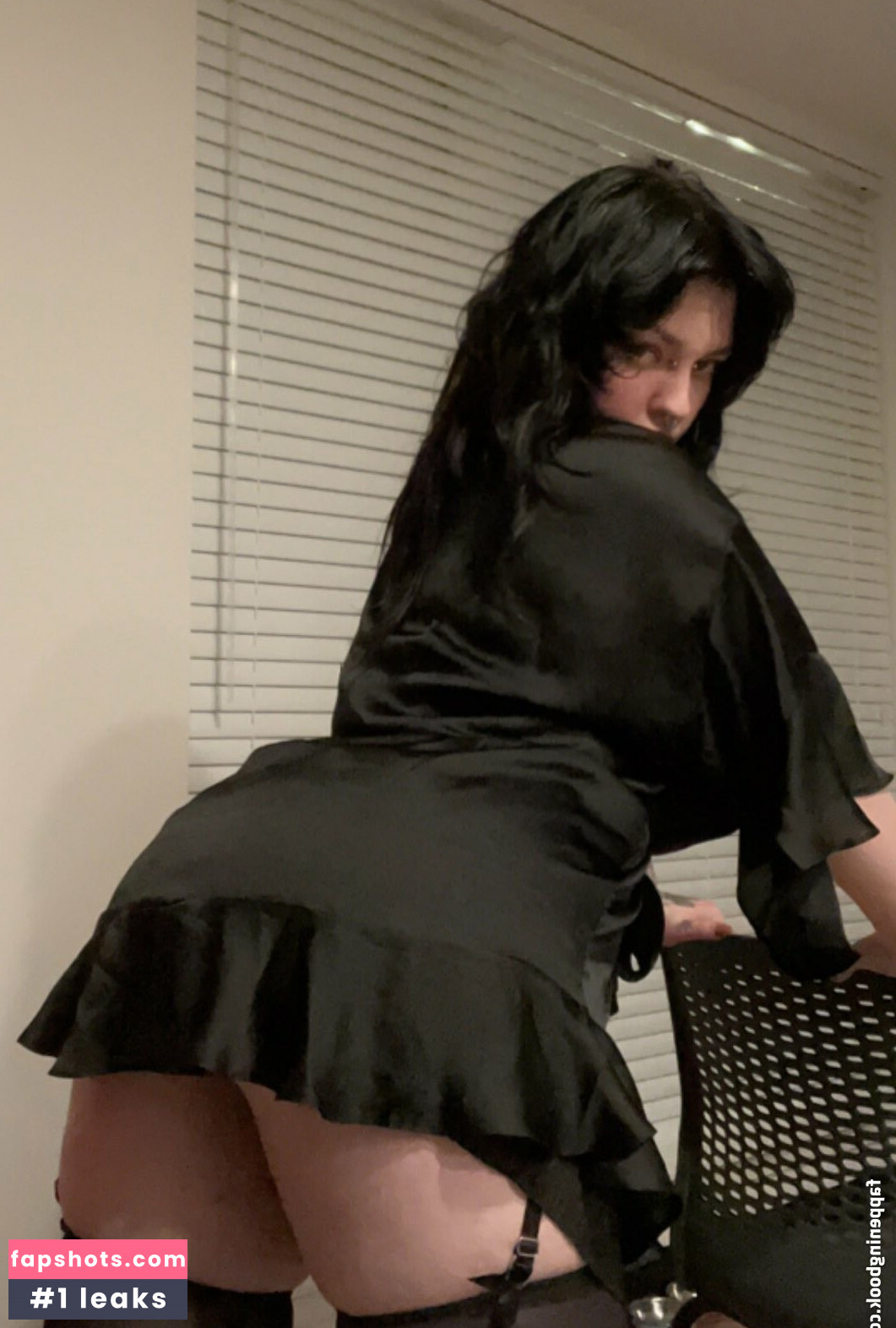 Manicalt gallery photo #5