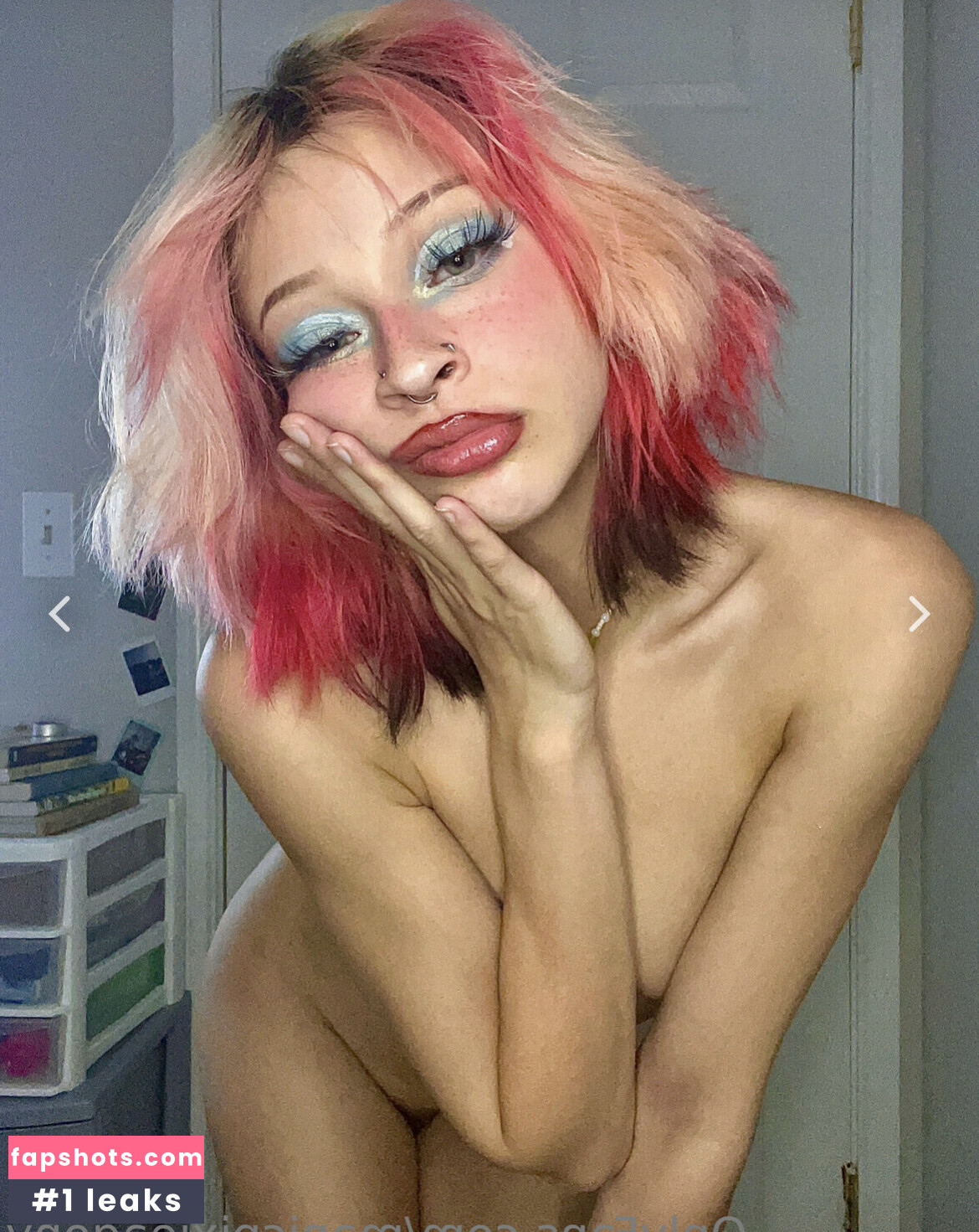 manicpixieagony gallery photo #4