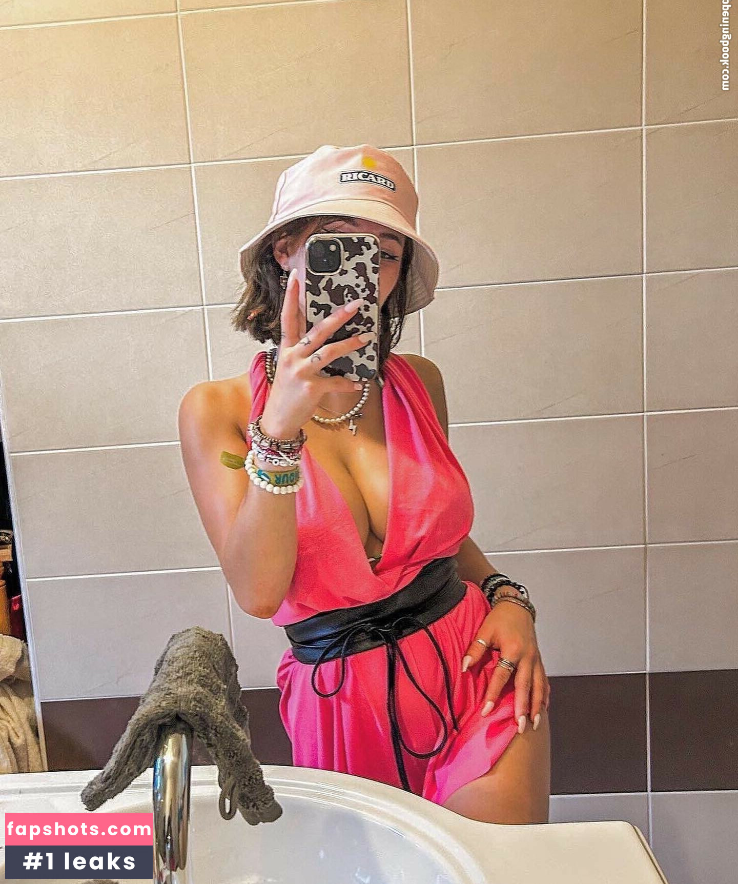 Manon_chrd gallery photo #27