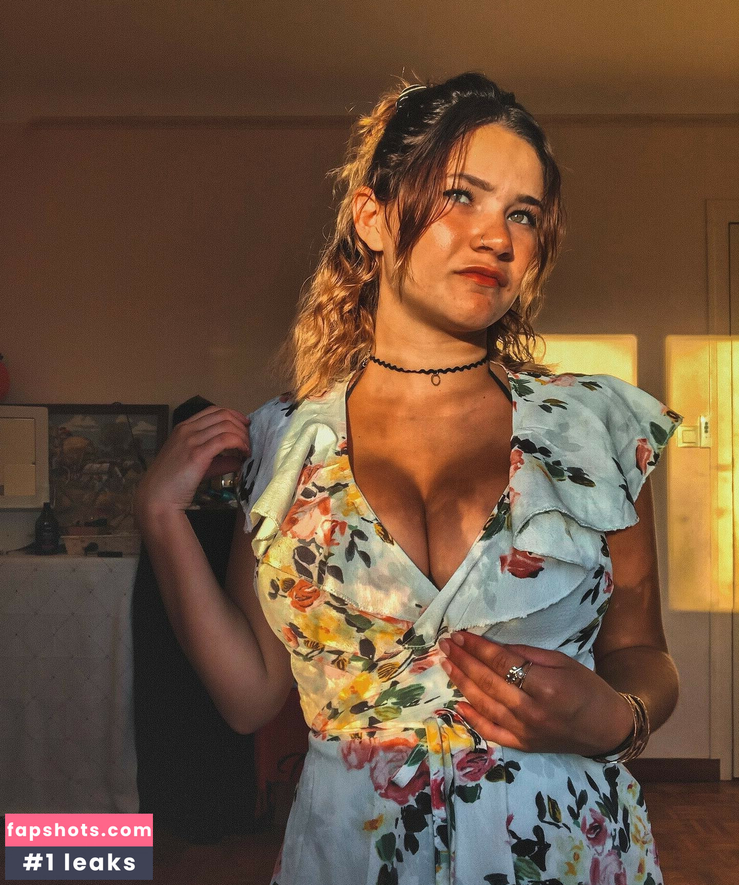 Manon_chrd gallery photo #29