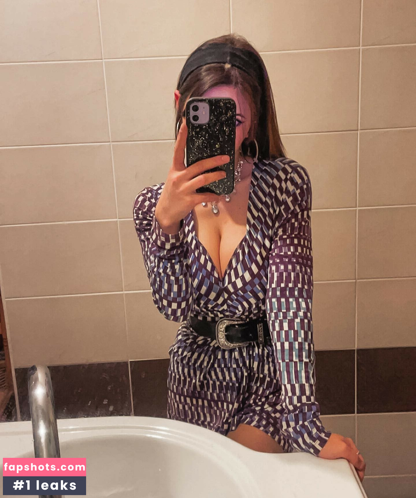 Manon_chrd gallery photo #35