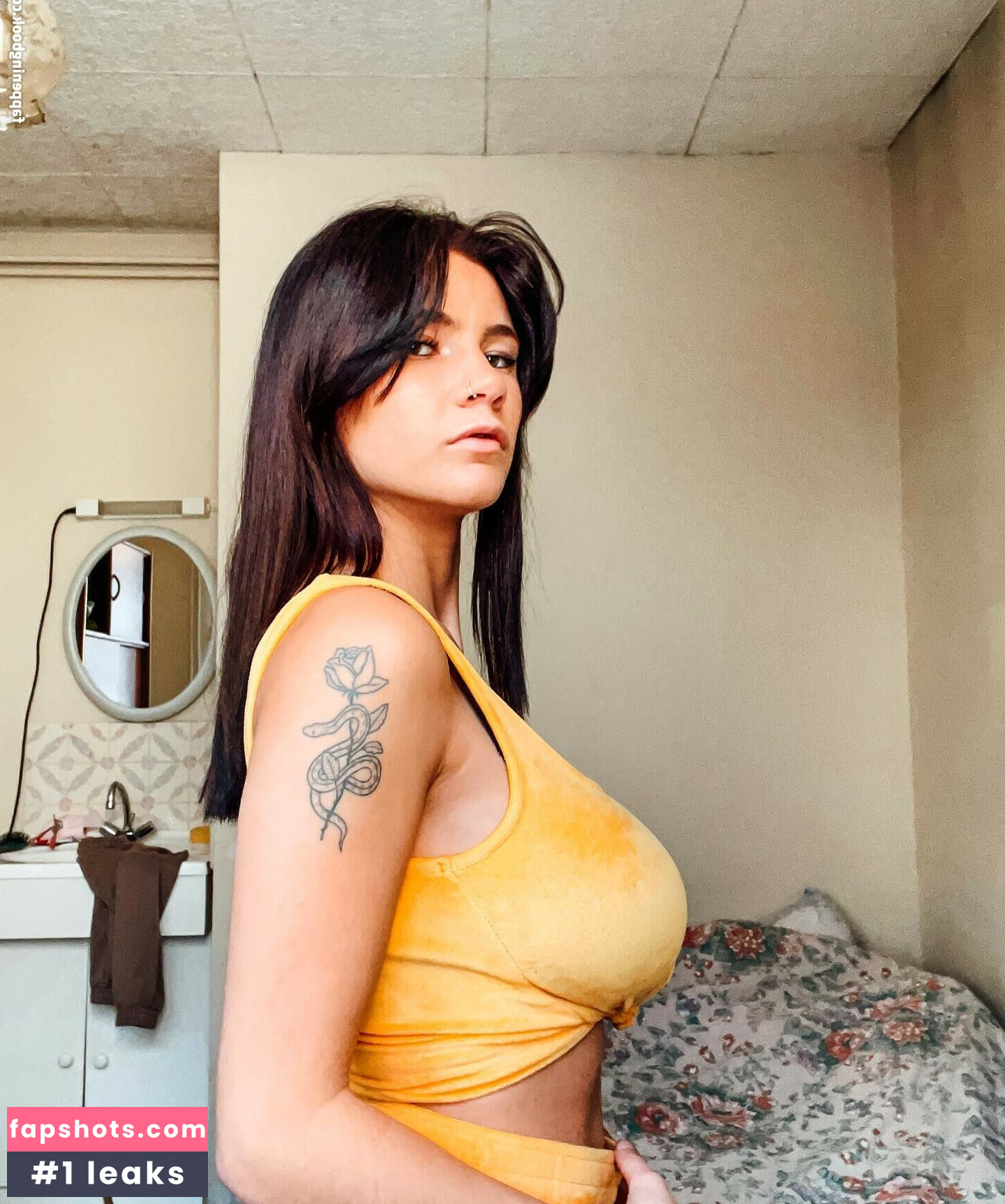 Manon_chrd gallery photo #57