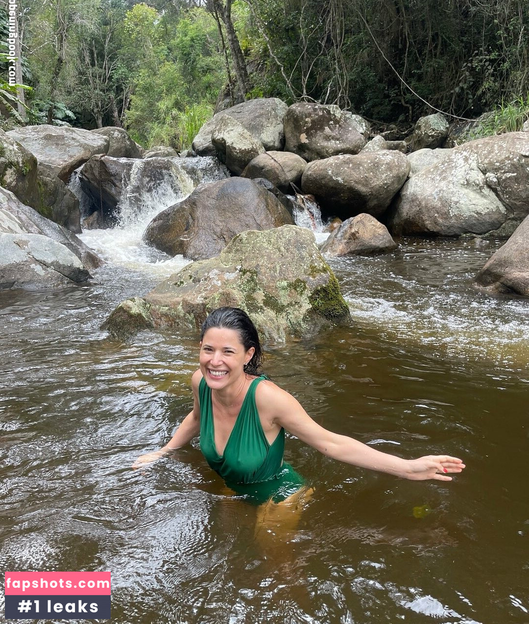 Manuela Do Monte gallery photo #19