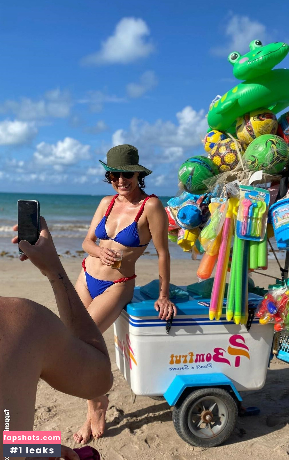 Manuela Do Monte gallery photo #7