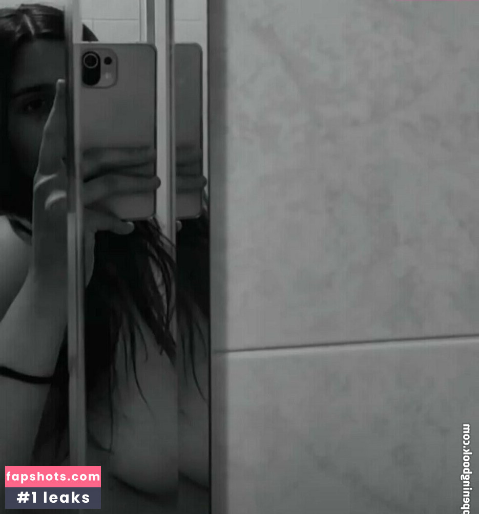 Manuela Mulligh Nude Leaks OnlyFans Photos #8 - LeakJerk