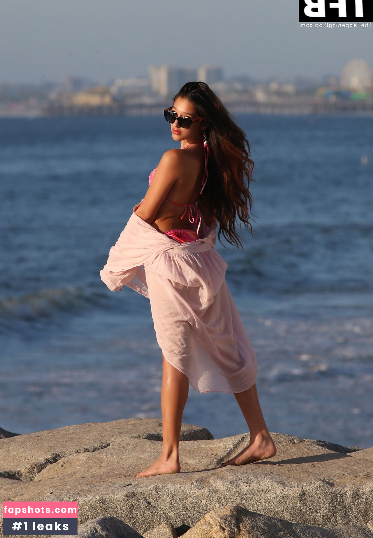 Manuela Perez gallery photo #3