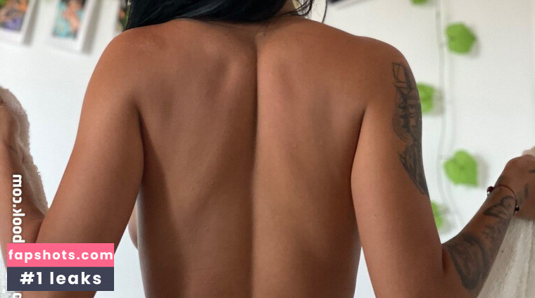 Manuela Valenzuelaaa gallery photo #3