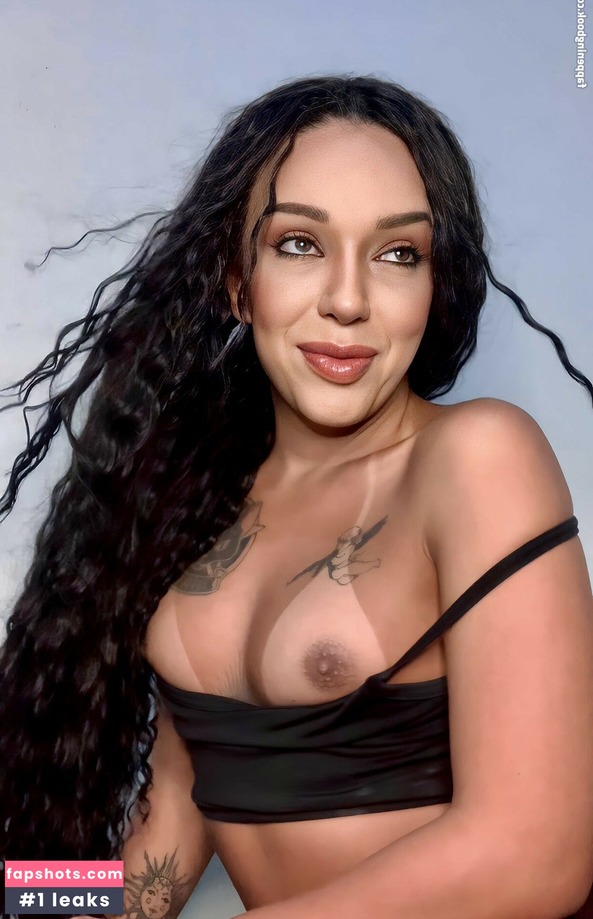 Manuela William gallery photo #14