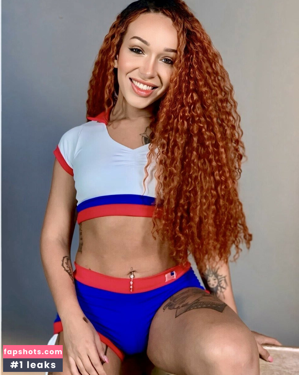 Manuela William gallery photo #20