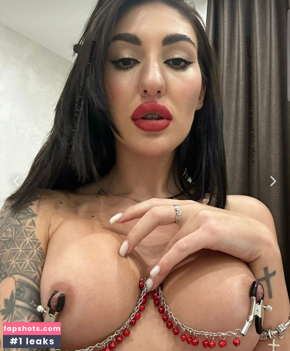 Manya Anasha gallery photo #4