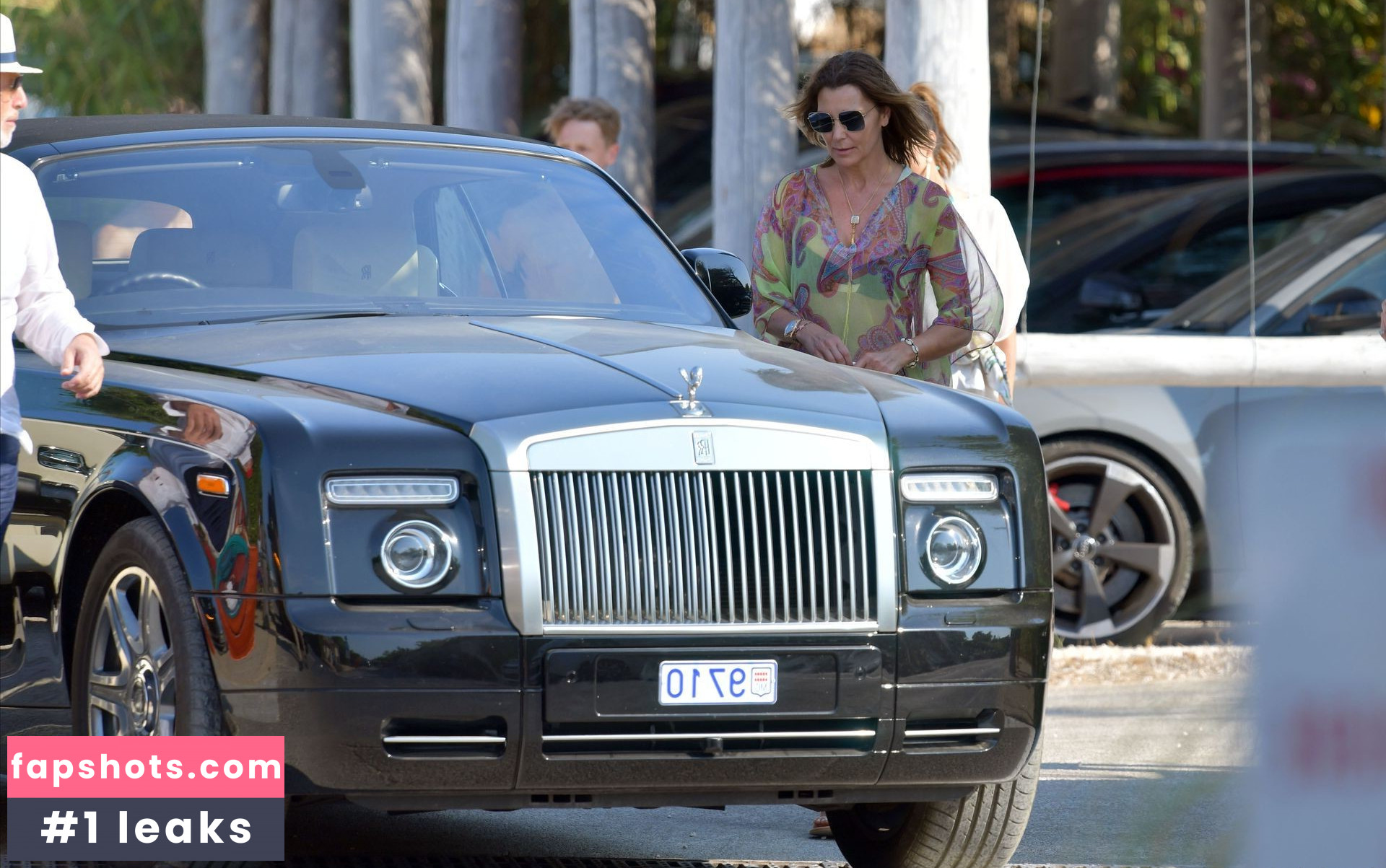 Mar Flores gallery photo #12