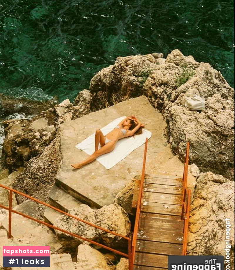 Mara Lafontan gallery photo #16