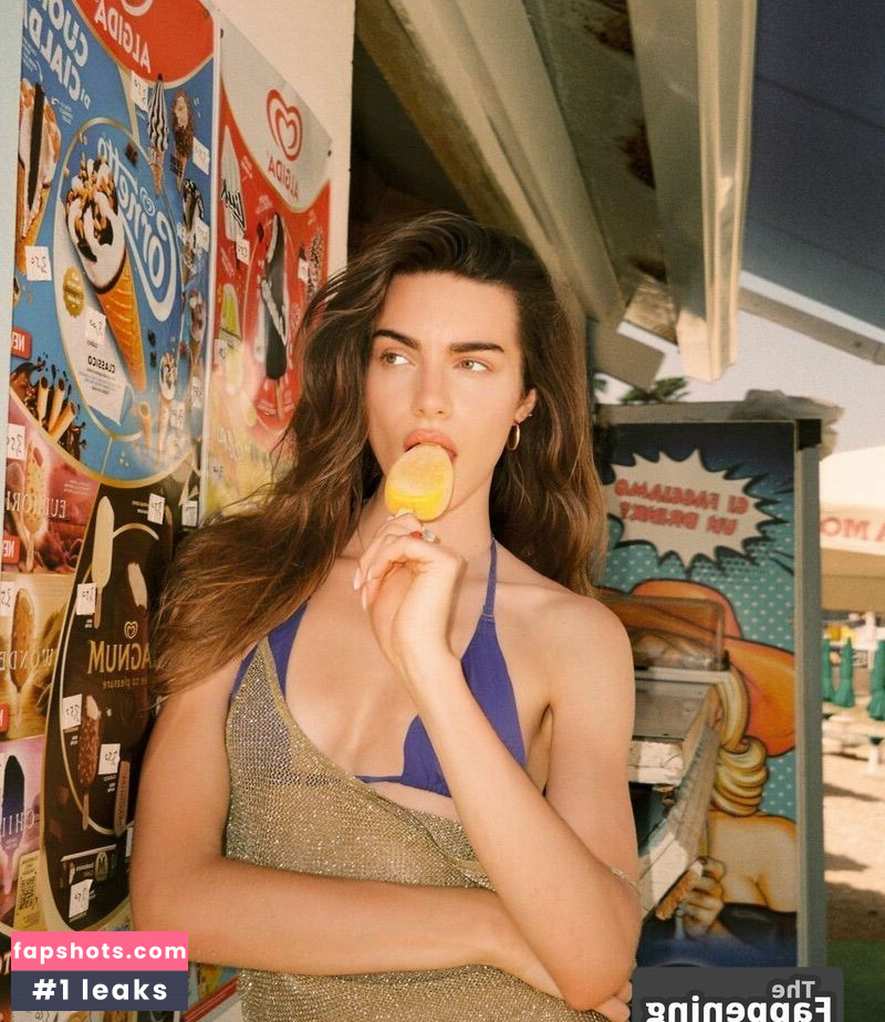 Mara Lafontan gallery photo #21