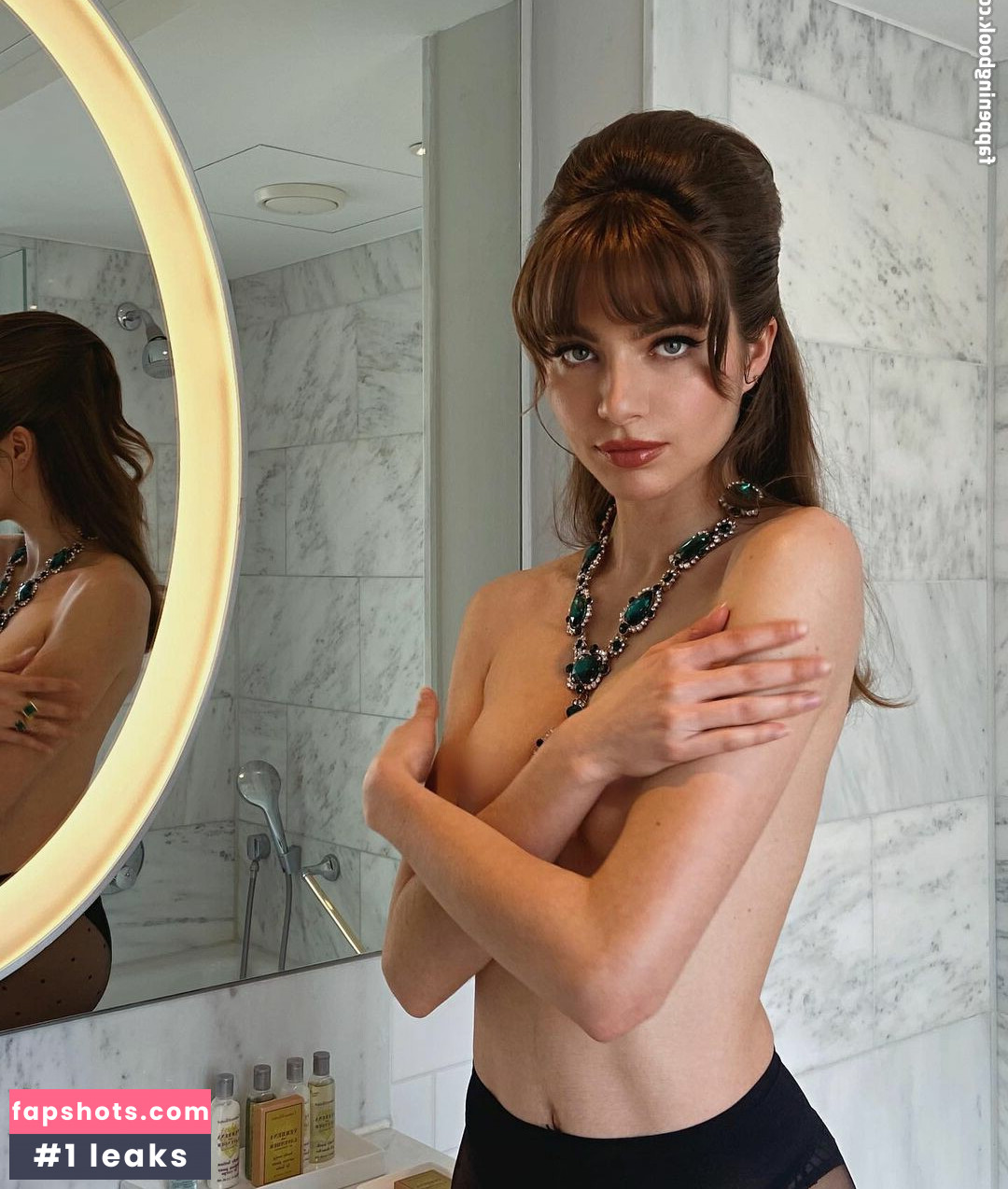 Mara Lafontan gallery photo #60