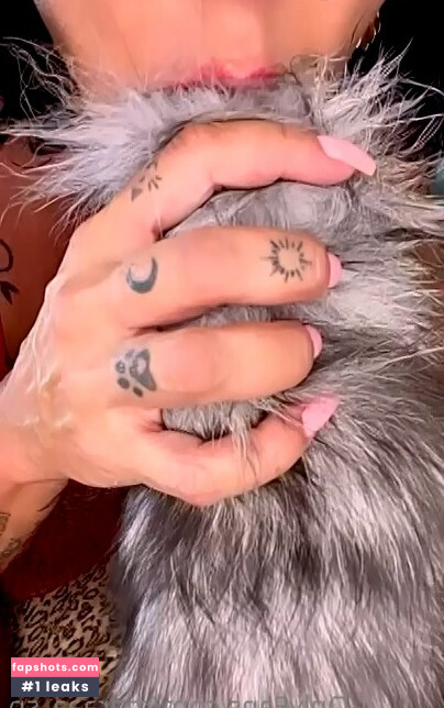 Mara Oliveira gallery photo #47