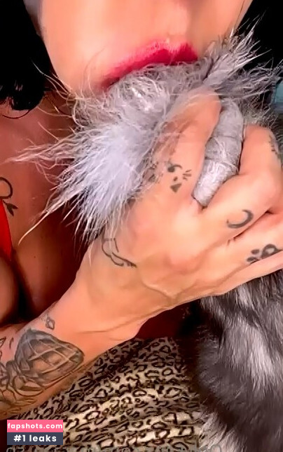 Mara Oliveira gallery photo #51