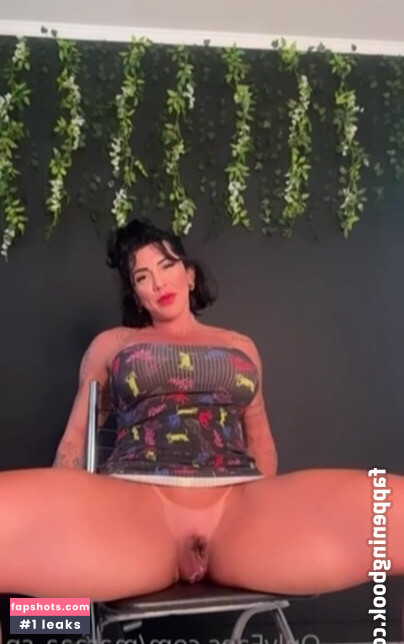 Mara Oliveira gallery photo #63