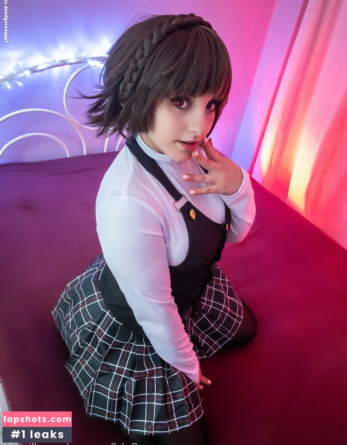 Marcelline Cos gallery photo #11