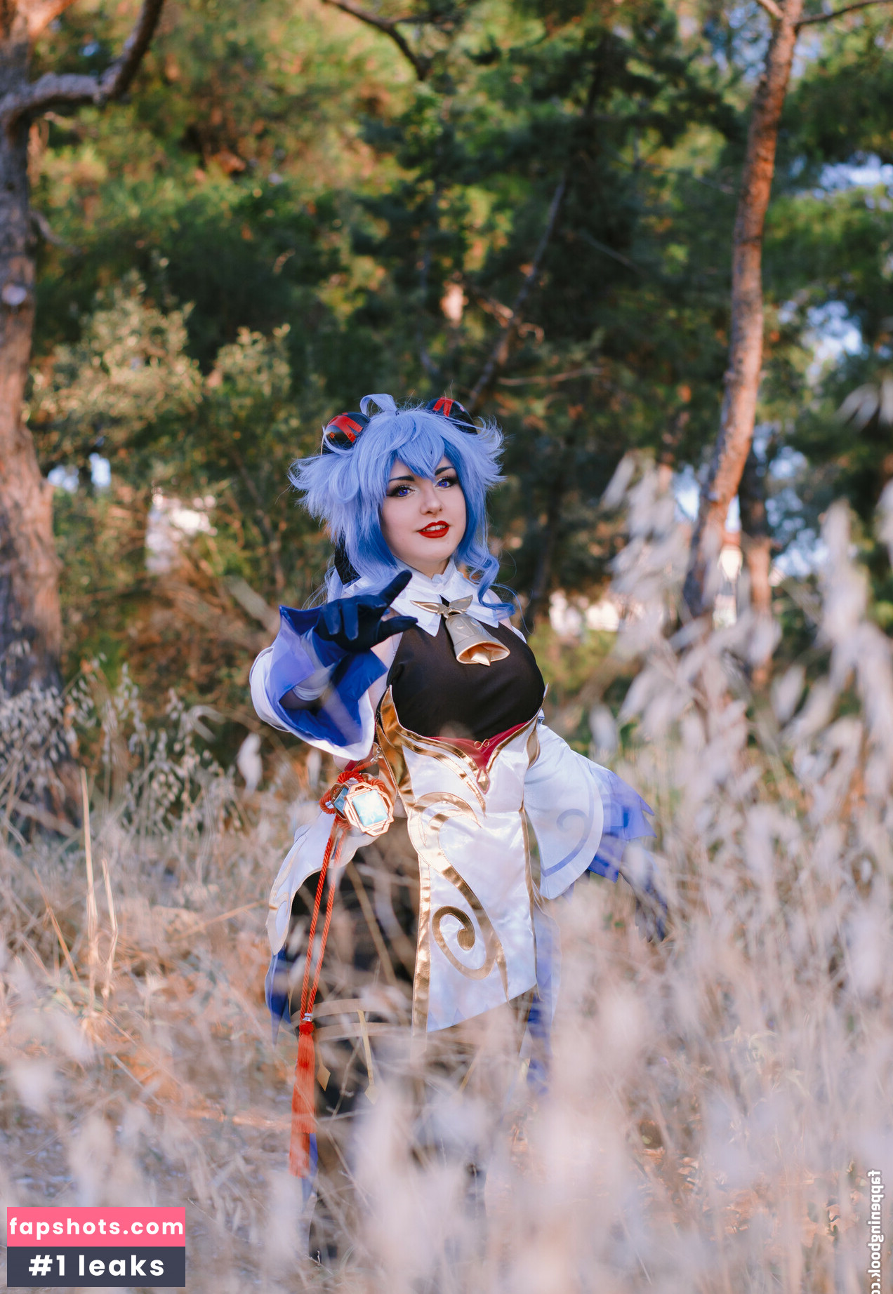 Marcelline gallery photo #11