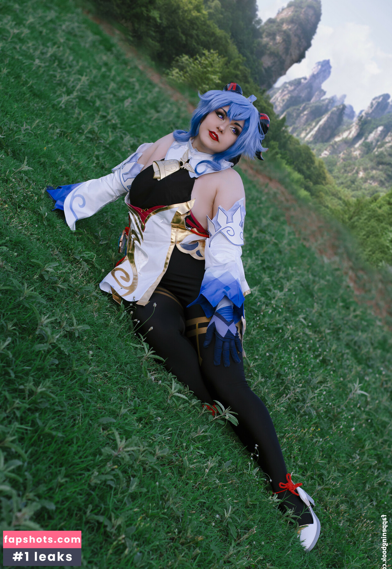 Marcelline gallery photo #15