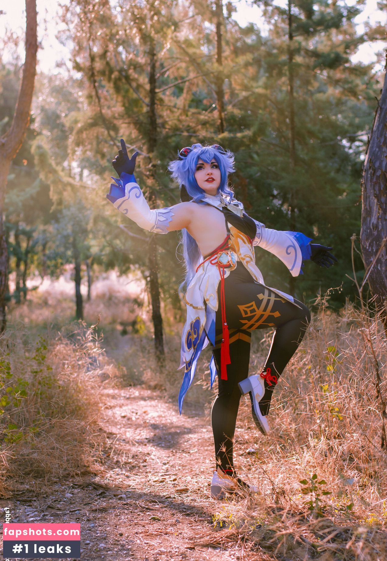 Marcelline gallery photo #3