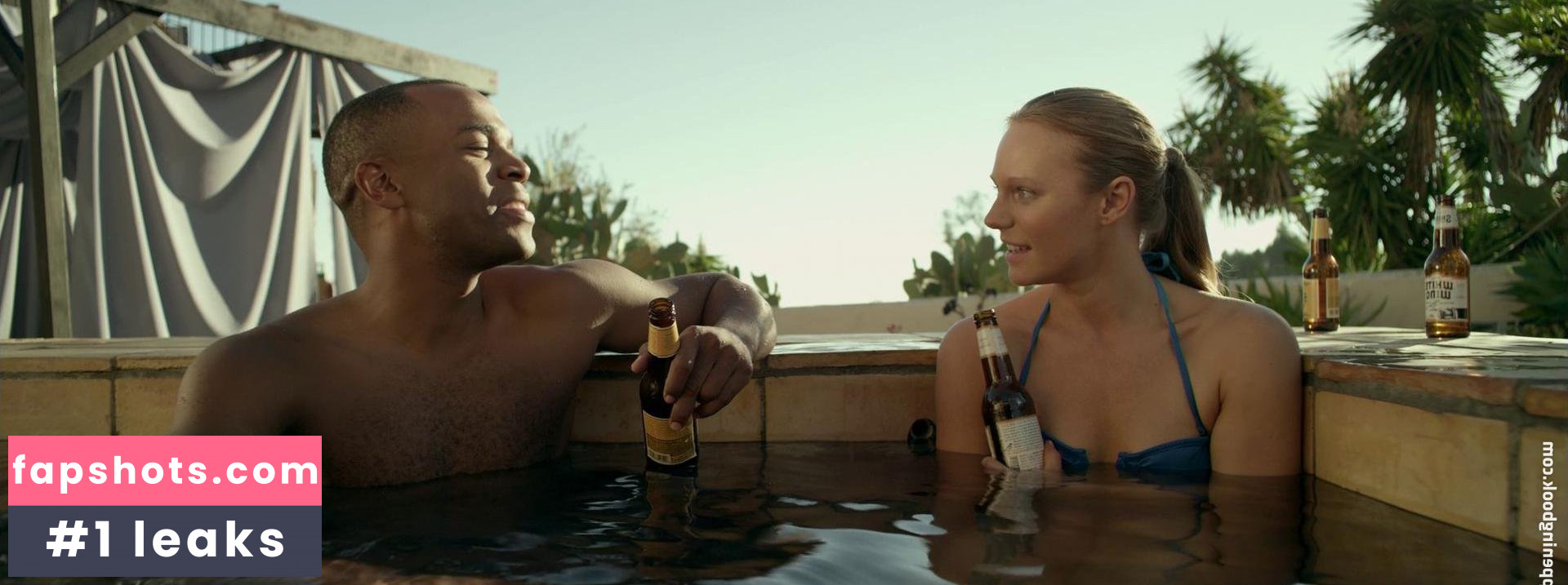 Marci Miller gallery photo #2